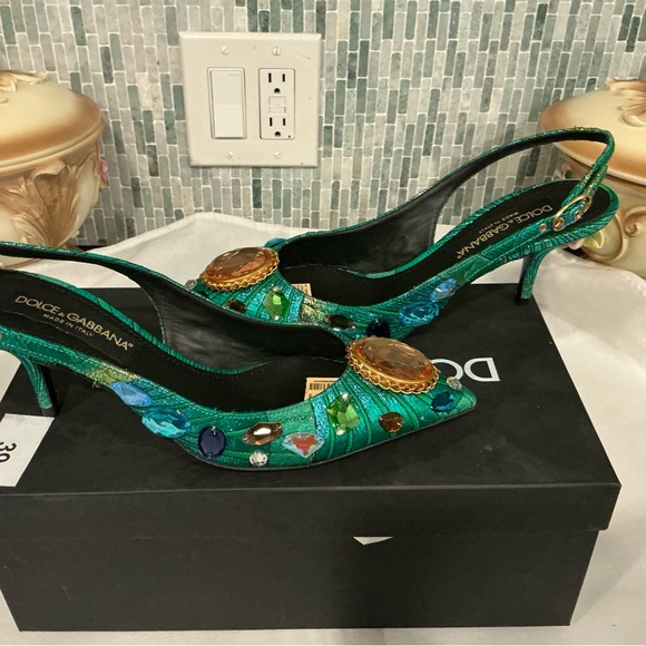 Dolce & Gabbana Emerald Green Embellished Heels - Picture 4 of 8